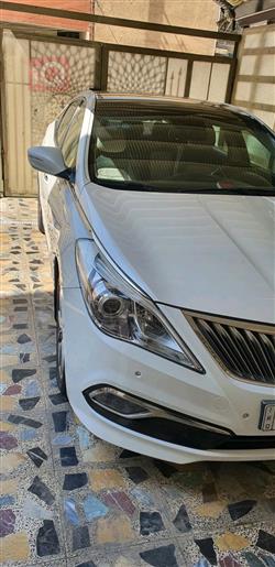 هیوندای ازێرا